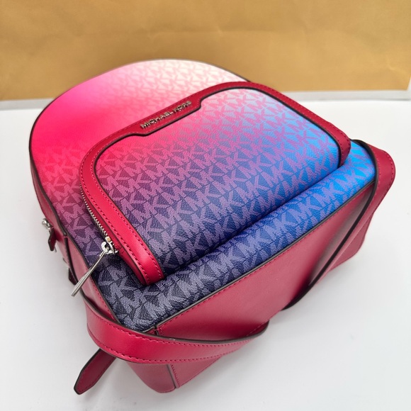 MICHAEL KORS Jaycee Medium Ombré Signature Logo Backpack
Dark Raspberry Multi - Picture 14 of 16